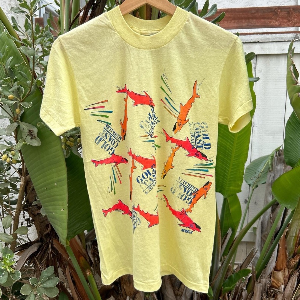 Vintage 1990s Sun Sun Sun All Over Shark Graphic T-Shirt USA Made M